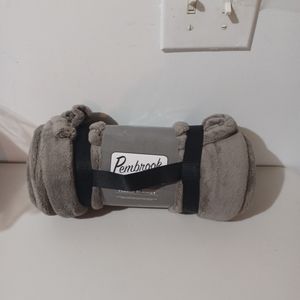 Pembrook Fleece Travel Blanket W/Handle - Gray - Super Soft And Warm New